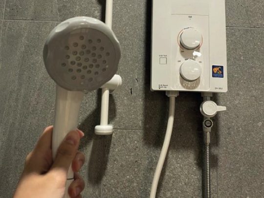 hand-held-shower.jpg